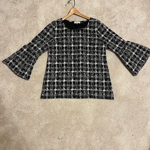 Calvin Klein women’s black and white sweater top